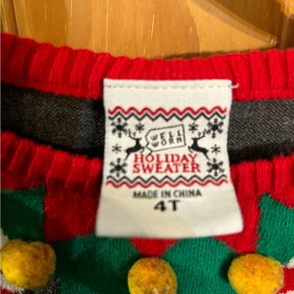 Christmas Elf  sweater (toddler 4T) - Picture 4 of 4
